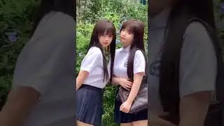 Cute Twins 😍