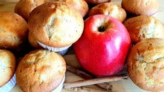 Apple and cinnamon muffins. Easy and delicious breakfast recipe