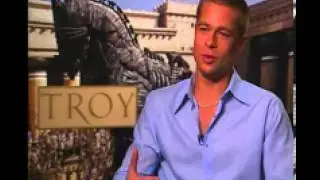 BRAD PITT É GATO, INTELIGENTE, GENTE BOA - MARIA CÂNDIDA