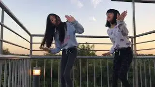 Angela and Amy's REAL Boombayah performance