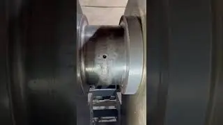 Восстановление шеек коленвала стана ХПТ-250