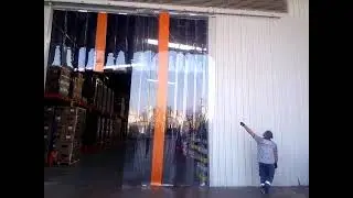 İki Yana Açılır PVC Şerit Kayar Kapı