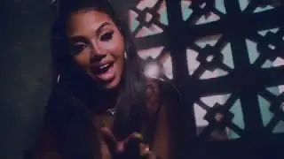 Dubosky - Mala Vida ft Anyuri (Vídeo Oficial)