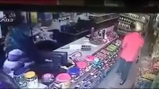 Dirampok pakai Parang, Ibu Ini lawan dengan Pedang