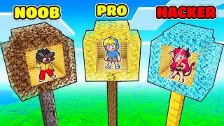 TREEHOUSE NOOB vs TREEHOUSE PRO In Minecraft!