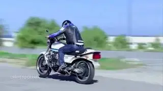 The Motorcycle that sounds better than a F1 Car. Honda CBX1000