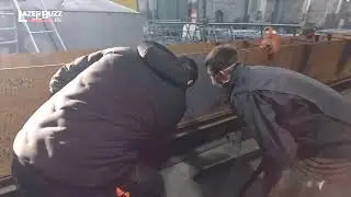 Промышленная лазерная чистка металла в цеховых условиях.