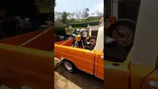 QUE  FORD F100 MARAVILHOSA NO EVENTO