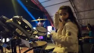 සුද්දිගේ පිංවන්ත හිනාව|ආශාවරී|Ashawari|Drums සුද්දී|#ashawari#drumcover#live#shalisl#youtubechannel