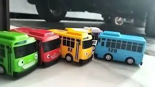 Tayo bertemu kereta mainan seru banget mainnya #tayo #bustayo #toya #toy #toys #mainan