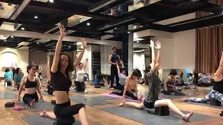 Power Vinyasa Yoga Flow ｜ #masterpraveen #motivation #hathayoga