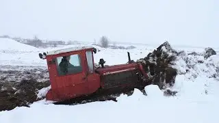DT 75 against manure and snow! Tractor repair and snow removal!