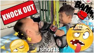 Kato Boon's Hilarious KO: Muay Thai Madness