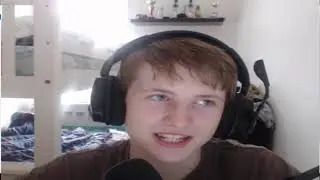 Reacting to my old Videos (Cringy)