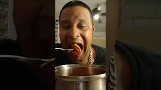 Two cans chef 👨‍🍳 boyardee eating 😋