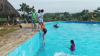 Serunya Berenang di Wahana Annisa Bersama adek Hana dan kawan2