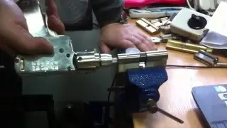 Open Lock With a Pick Gun