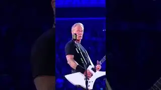 JAMES HETFIELD HAVING PROBLEMS WITH THE PICKS LIVE (2023) 
