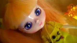 Обзор на куклу Блайз  +примерка самодельного аутфита 😀😊😘😍