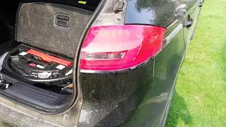 Снимаем заднюю фару на Geely Atlas