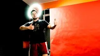 Ile warte jest tanie tło kartonowe? feat. Tivolt