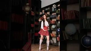 GELIK танцует под ТИК ТАК в школе