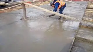 Выравнивание плиты по маякам - 20 видео из 23
