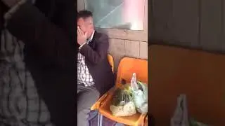 Чо сижу жду очередь банкоматы😂😂
