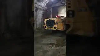 Шахтная погрузочно доставочная машина caterpillar r1700