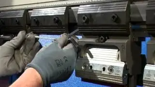 Gasparini press brake pneumatic tool clamping system