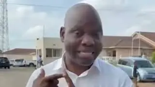 NUVUNGA mostra JOVENS QUE A POLÍCIA sequestrou em PESSENE O QUE A POLÍCIA QUER DO POVO EM Moçambique