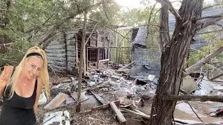 Incredible Abandoned House Found in the Woods