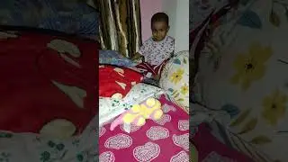 Raat 1ta bajte jai kintu enar chokhe ghuum nei... #minivlog #babysvlog #cutebaby #dailyvlog