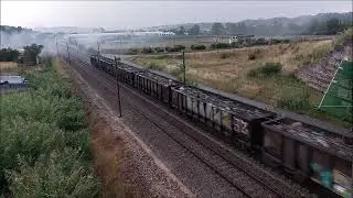 Comboio de sucata com passagem em Pombal