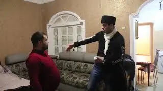 ГОСТИ УКРАЛИ АЙФОН, КОТОРЫЙ КУПИЛ ЖЕНЕ. КАКОЙ ПОЗОР.