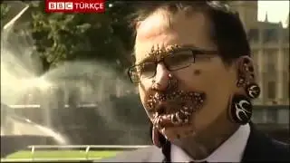 Dünyanın en uzun tırnakları iğrenç