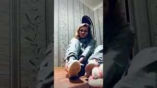 Никогда нельзя забывать, что в первую очередь ты - мужик, а потом уже маленькая слабая девочка!