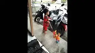 Ke Barbershop bawa ayam-ayaman 😁😁