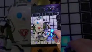 TitanFall 2 Atlas with Pilot. Funko POP figure