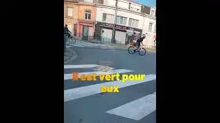 Velotaf 166 Les cyclistes ont la réputation de passer au feu rouge, je constate autant d auto qui pa