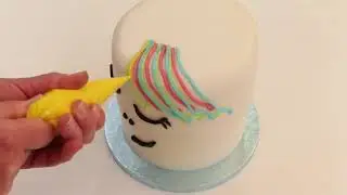 Icing a Rainbow Mane