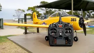 NEW E-flite T-28 Trojan 1.1m RC Plane w/ Spektrum NX6 Radio