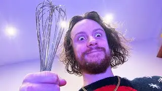 Christmas BAKING Stream with Milo!
