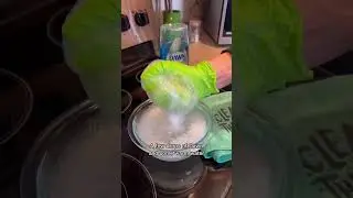 How to clean up greasy kitchen cabinets 