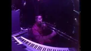 Hoops  - Cirque du Soleil - Kooza Bandleader