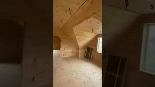 Полутораэтажный дом 8x10 с террасой и эркером (обзор отделки 2 этажа)