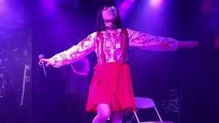 We Give Natto to 14th Generation Hanako-san of the Toilet