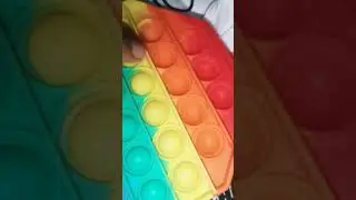 Pop it rainbow penghilang stres