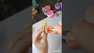 Цветовой эффект  в цветке Маттиола. Работа творожной крем-пастой. 