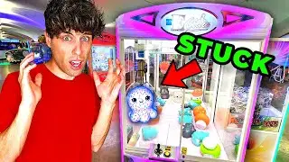 My Heart Sank When This Happened At The Claw Machine!